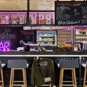 Moxy Ostbahnhof 3* Μόναχο