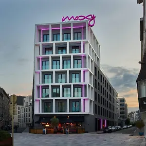 Moxy Center Ξενοδοχείο